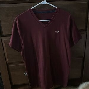 Hollister tee